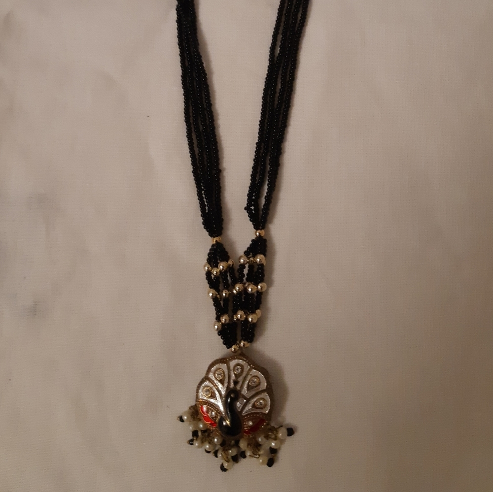 necklace - Picture 4 of 9